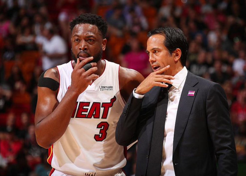  班凯罗30+10魔术终结爵士三连胜  